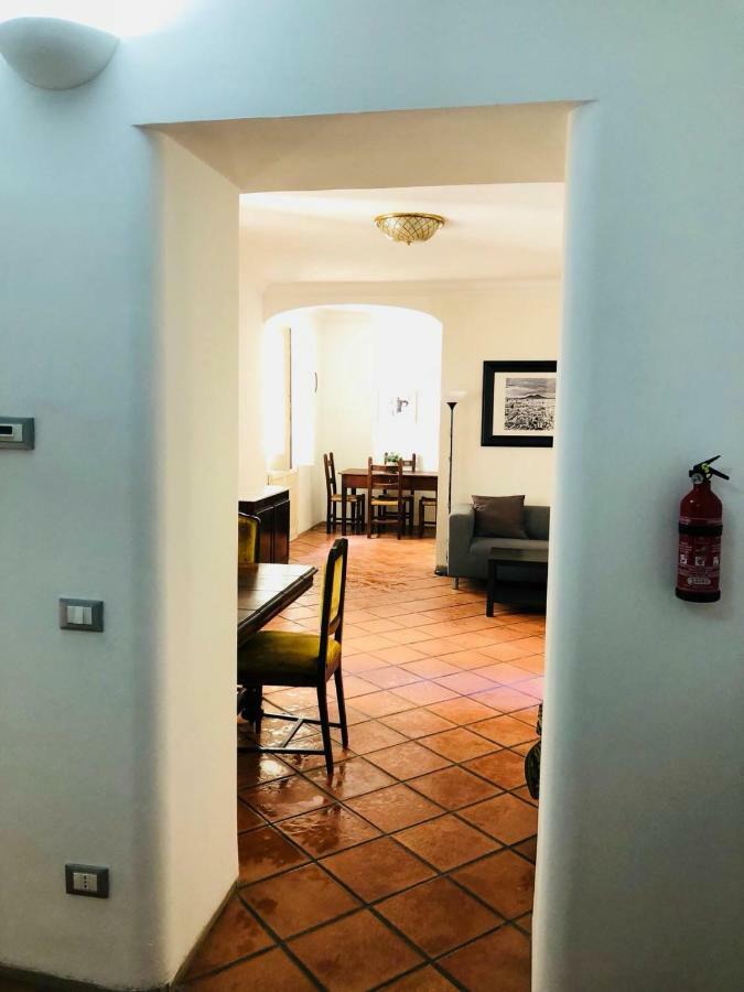 Rota House - Apartment In Santa Chiara, The Heart Of Naples Nápoly Kültér fotó